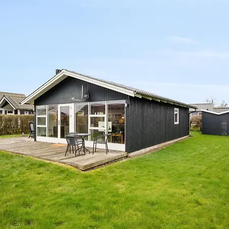 Blesse - 250m From The Sea By Interhome