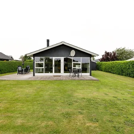 Blesse - 250m From The Sea By Interhome Hejls